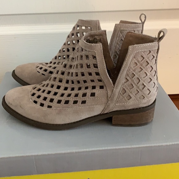 Grey booties - Picture 3 of 4